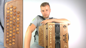 Moj očka ima konjička dva